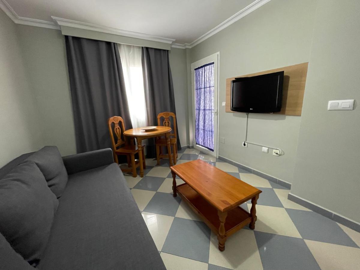Apartamentos Nina De Oro Торемолинос Екстериор снимка