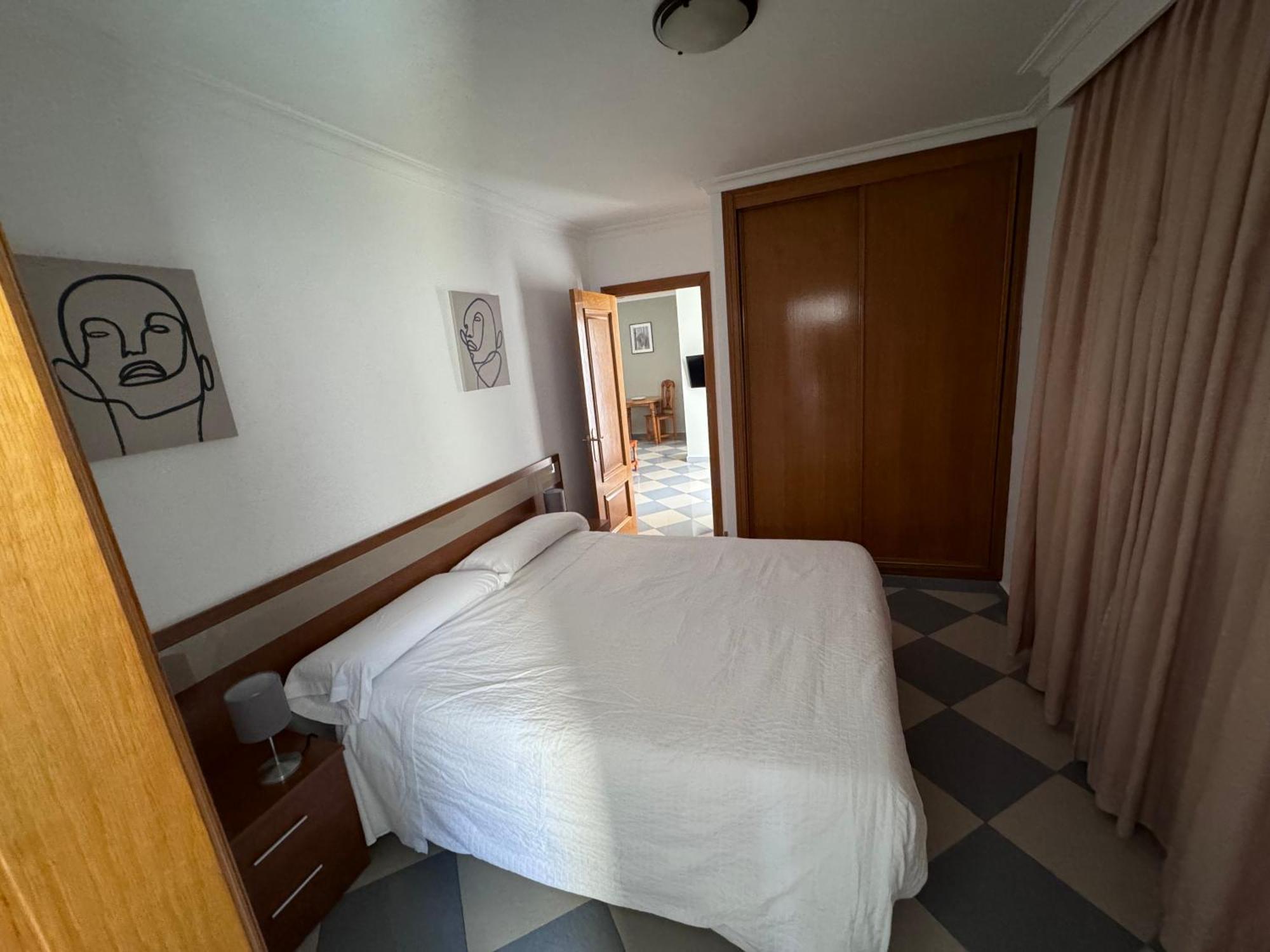 Apartamentos Nina De Oro Торемолинос Екстериор снимка