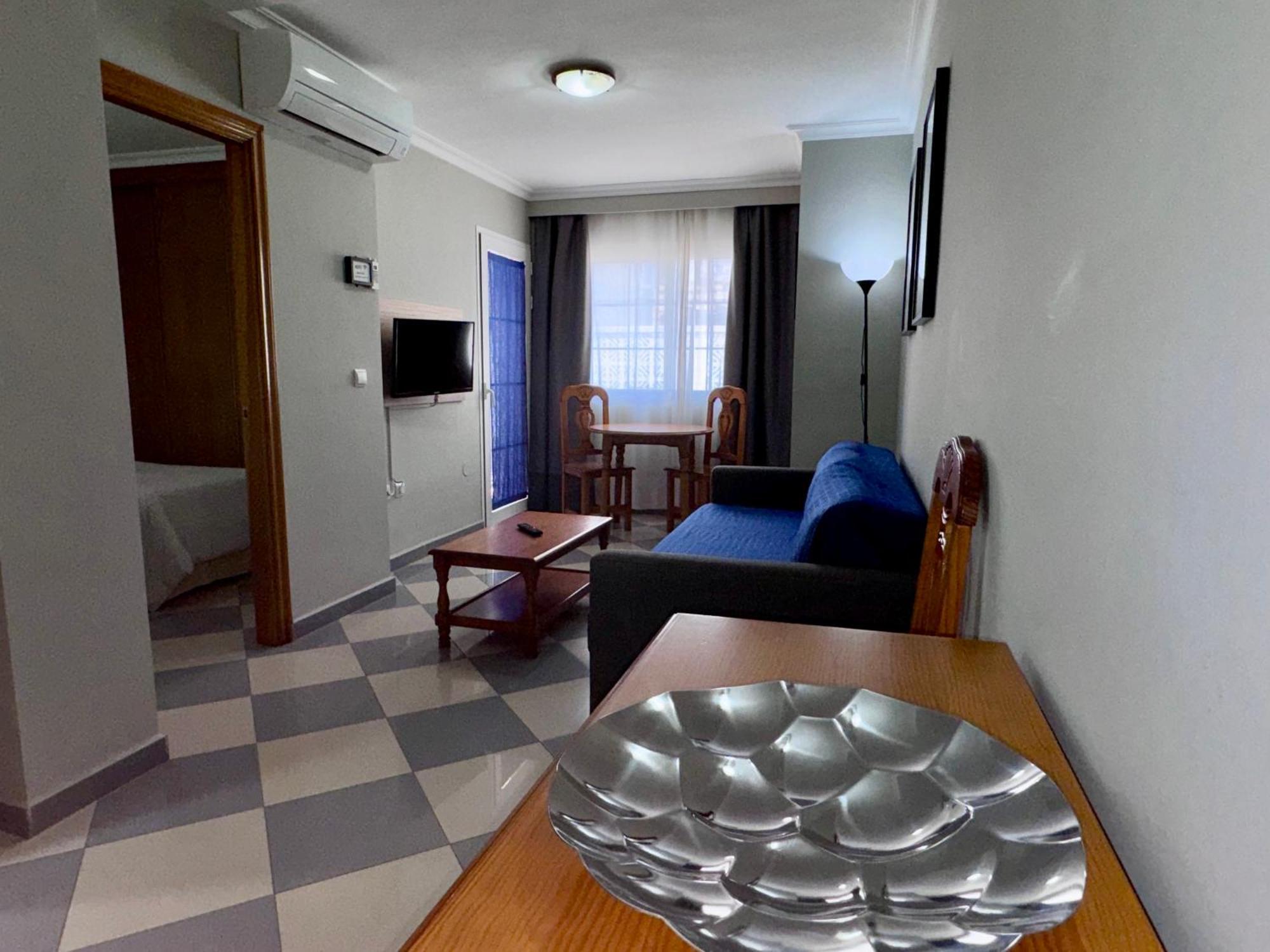 Apartamentos Nina De Oro Торемолинос Екстериор снимка
