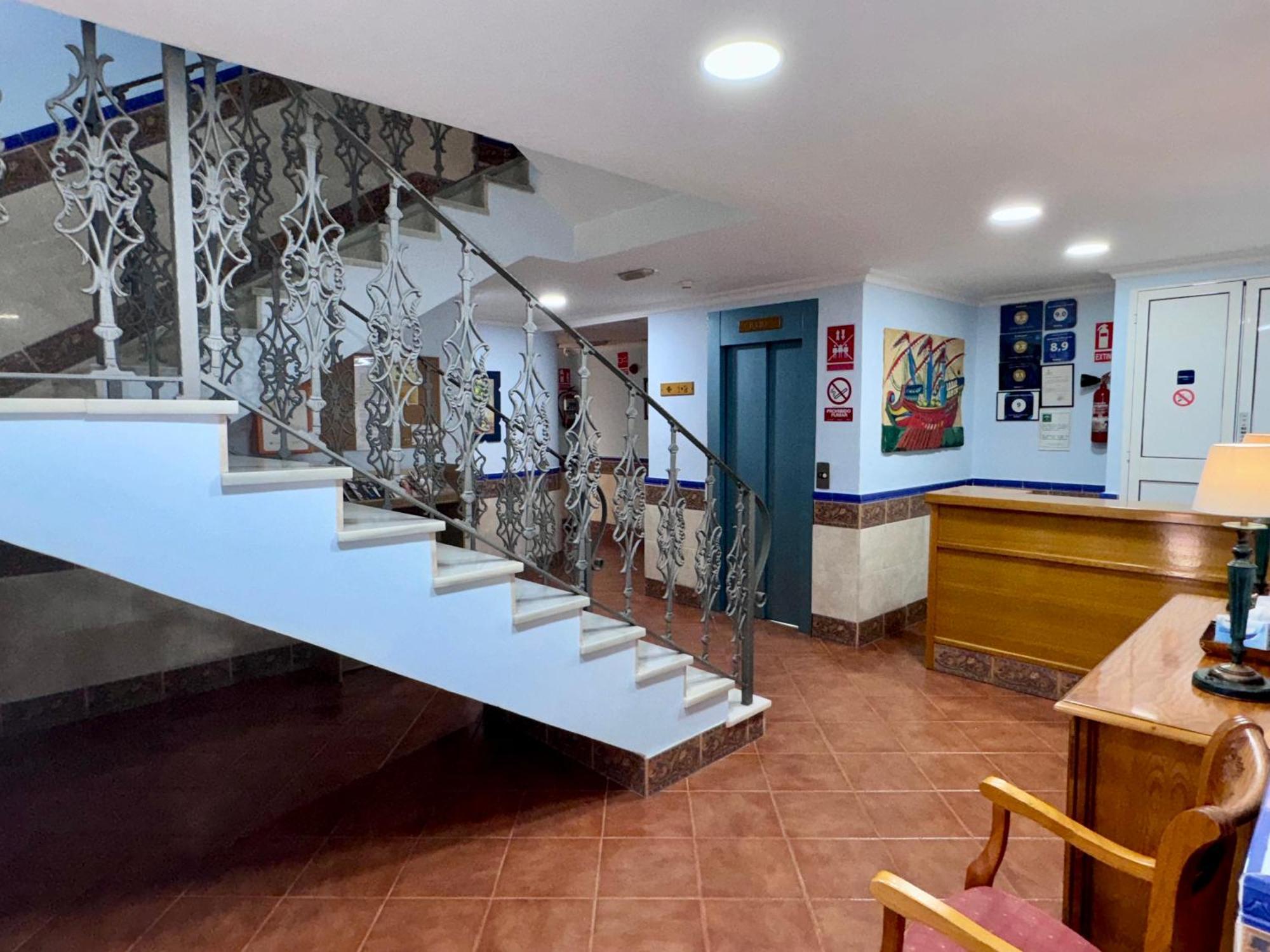 Apartamentos Nina De Oro Торемолинос Екстериор снимка