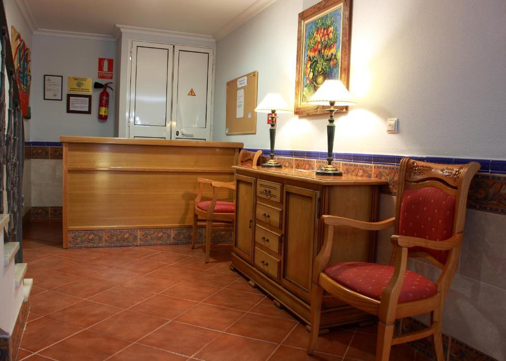 Apartamentos Nina De Oro Торемолинос Екстериор снимка